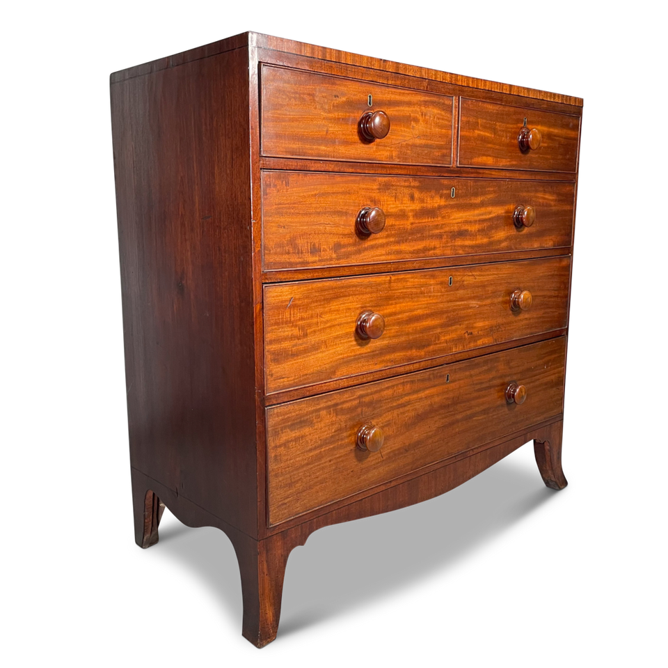 Late Georgian Mahogany Chest of Two over Three Drawers on Curved Outwardly Splayed Legs